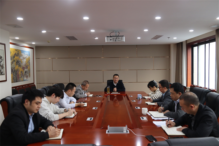 鄧華主持召開(kāi)集團(tuán)冷鏈、外貿(mào)進(jìn)出口業(yè)務(wù)專題會(huì)